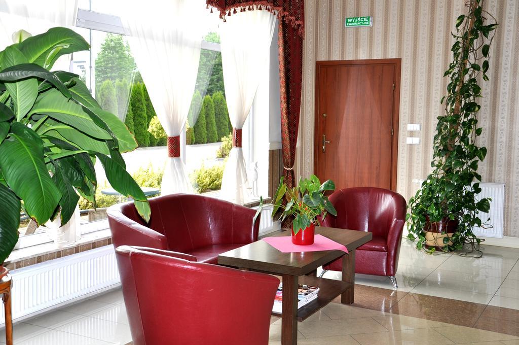 Hotel Korona Rzeszow Exterior photo